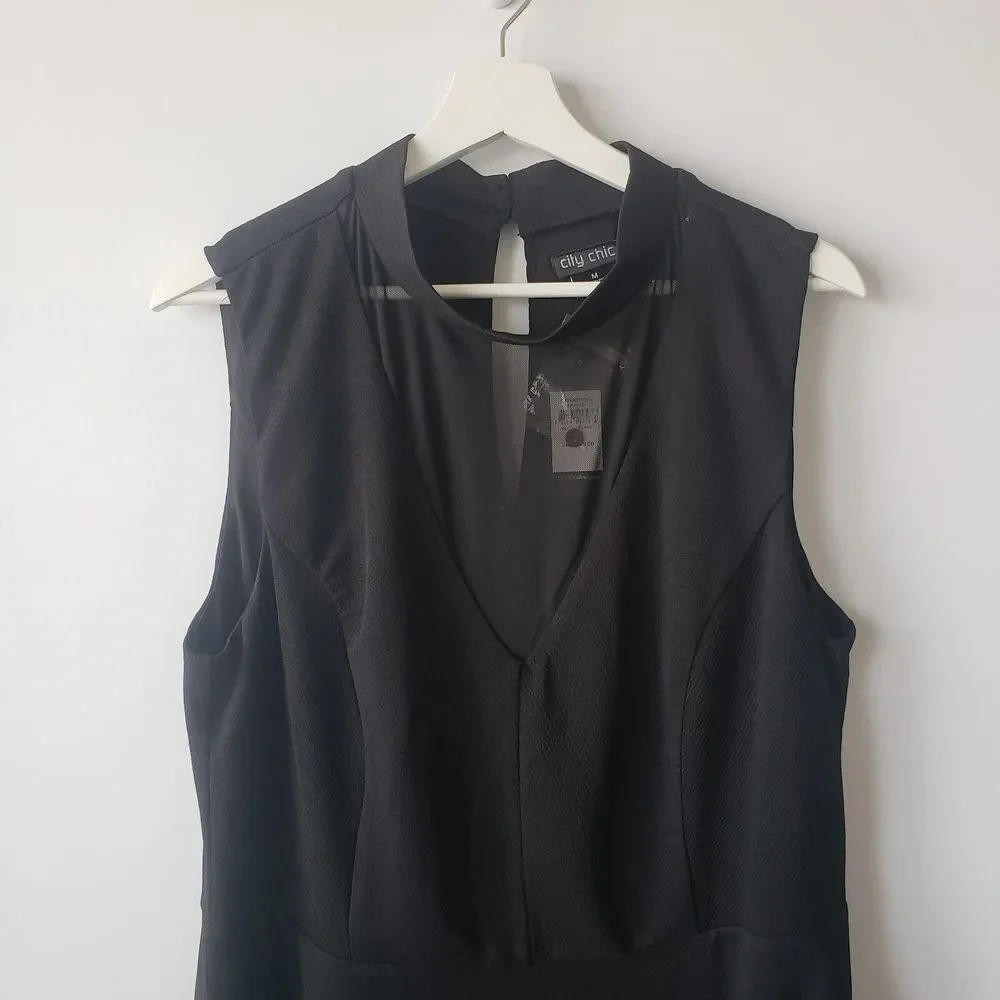 Elegant Black Sleeveless Dress - Picture 3 of 7